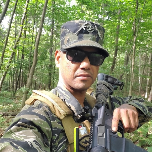 Meet your Posher, John - Picture 13 of 16